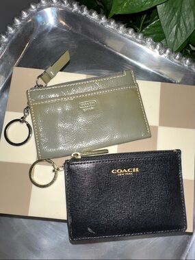 Coach Black and Olive Leather Card Case Duo with Key Rings selling as set 💚